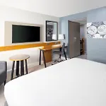 Crowne Plaza By Ihg