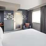 Crowne Plaza By Ihg