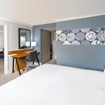 Crowne Plaza By Ihg 4*