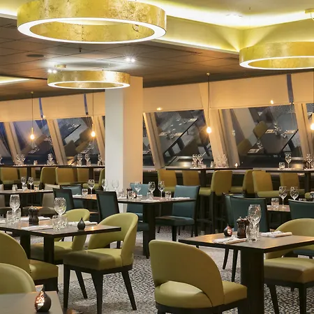 Crowne Plaza By Ihg