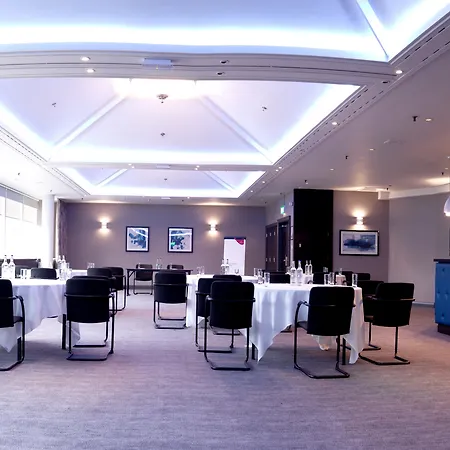 Crowne Plaza By Ihg Hotel