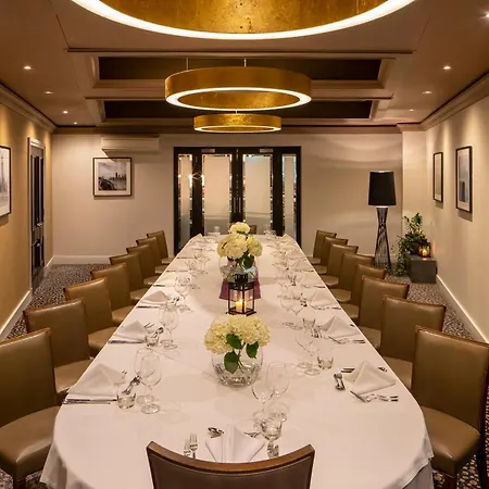 Crowne Plaza By Ihg
