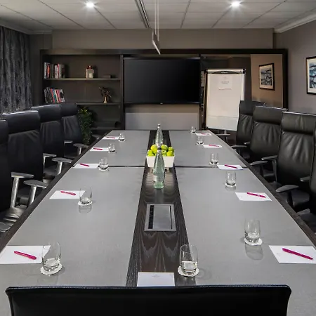 Crowne Plaza By Ihg 4*