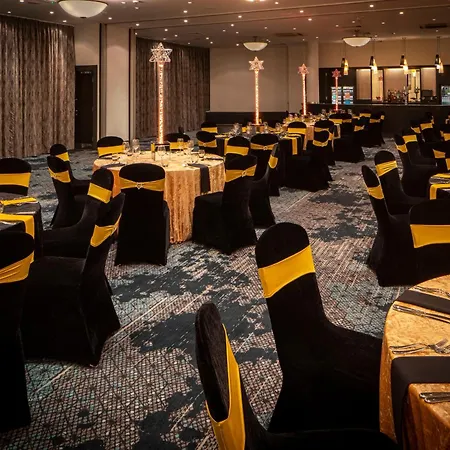 Crowne Plaza By Ihg