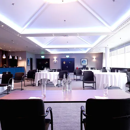 Crowne Plaza By Ihg Hotel 4*