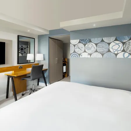 Crowne Plaza By Ihg Hotel