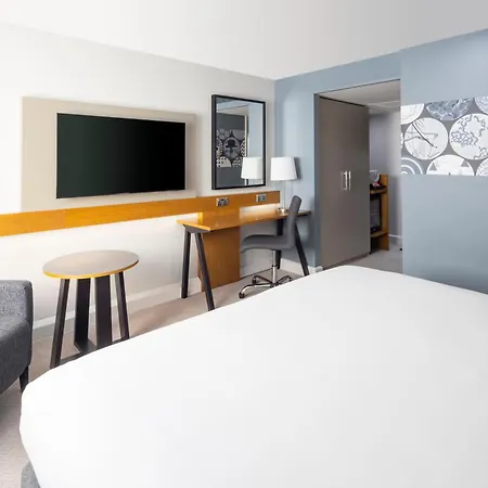 Crowne Plaza By Ihg