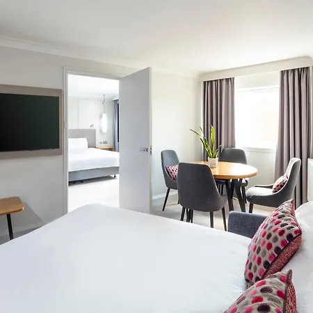 Crowne Plaza By Ihg Hotel 4*