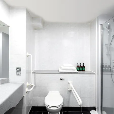 Crowne Plaza By Ihg Hotel 4*