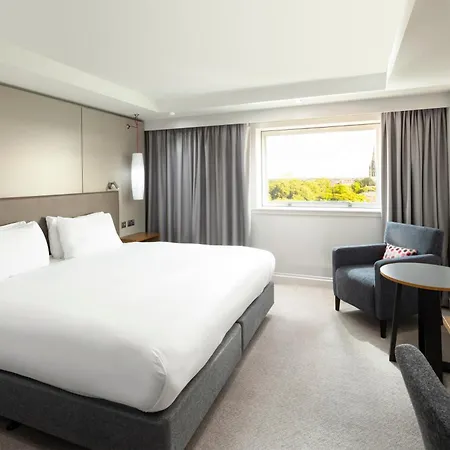 Crowne Plaza By Ihg Hotel