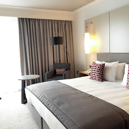Crowne Plaza By Ihg