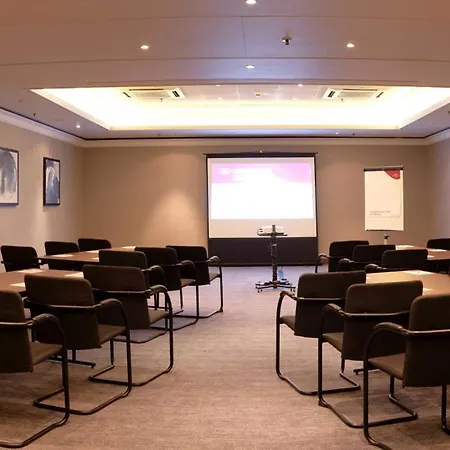 Crowne Plaza By Ihg 4*