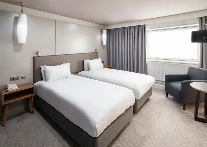 Crowne Plaza By Ihg 4*