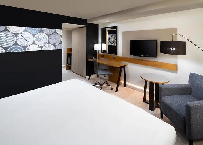 Hotel Crowne Plaza By Ihg 4*