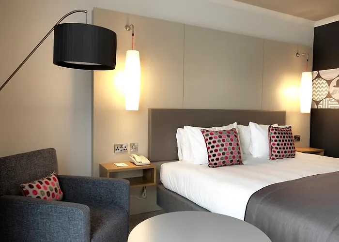 Crowne Plaza By Ihg Hotel