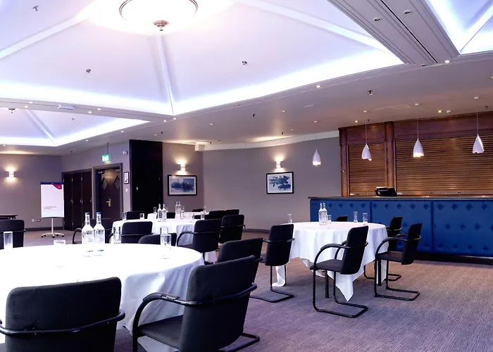 Crowne Plaza By Ihg 4*