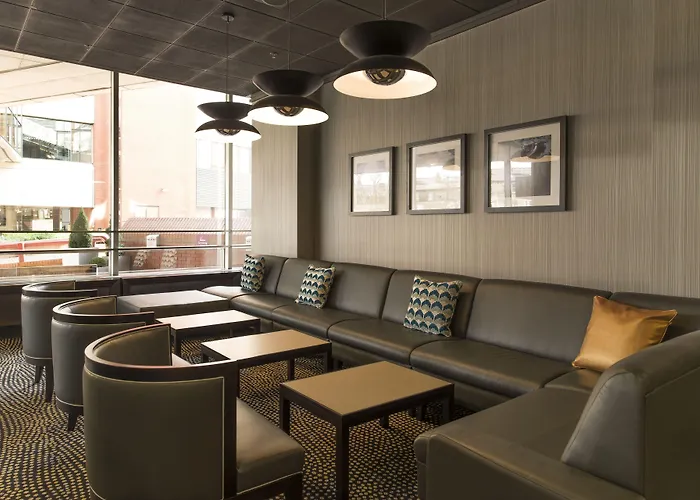 Hotel Crowne Plaza By Ihg 4*