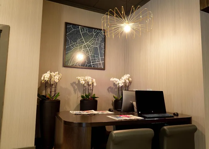 Hotel Crowne Plaza By Ihg 4*