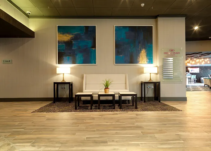 Crowne Plaza By Ihg Hotel