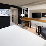 호텔 Crowne Plaza By Ihg 4*