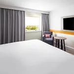Crowne Plaza By Ihg 4*
