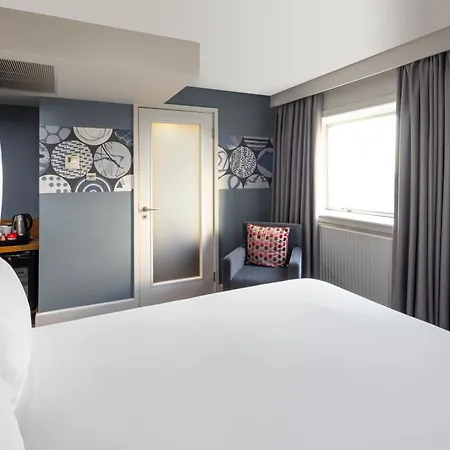 Crowne Plaza By Ihg