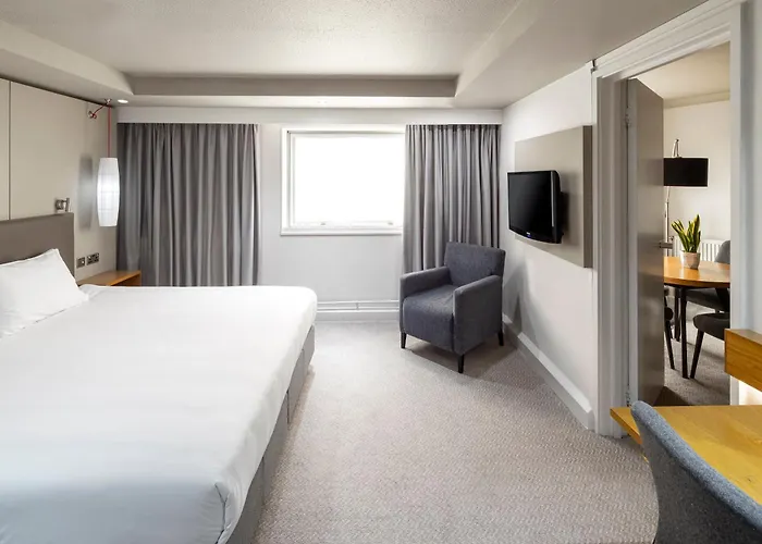 哈罗盖特皇冠假日酒店 4* 哈罗盖特