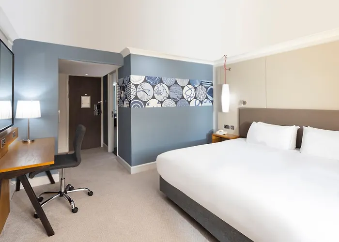 哈罗盖特皇冠假日酒店 4* 哈罗盖特