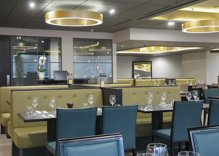 哈罗盖特皇冠假日酒店